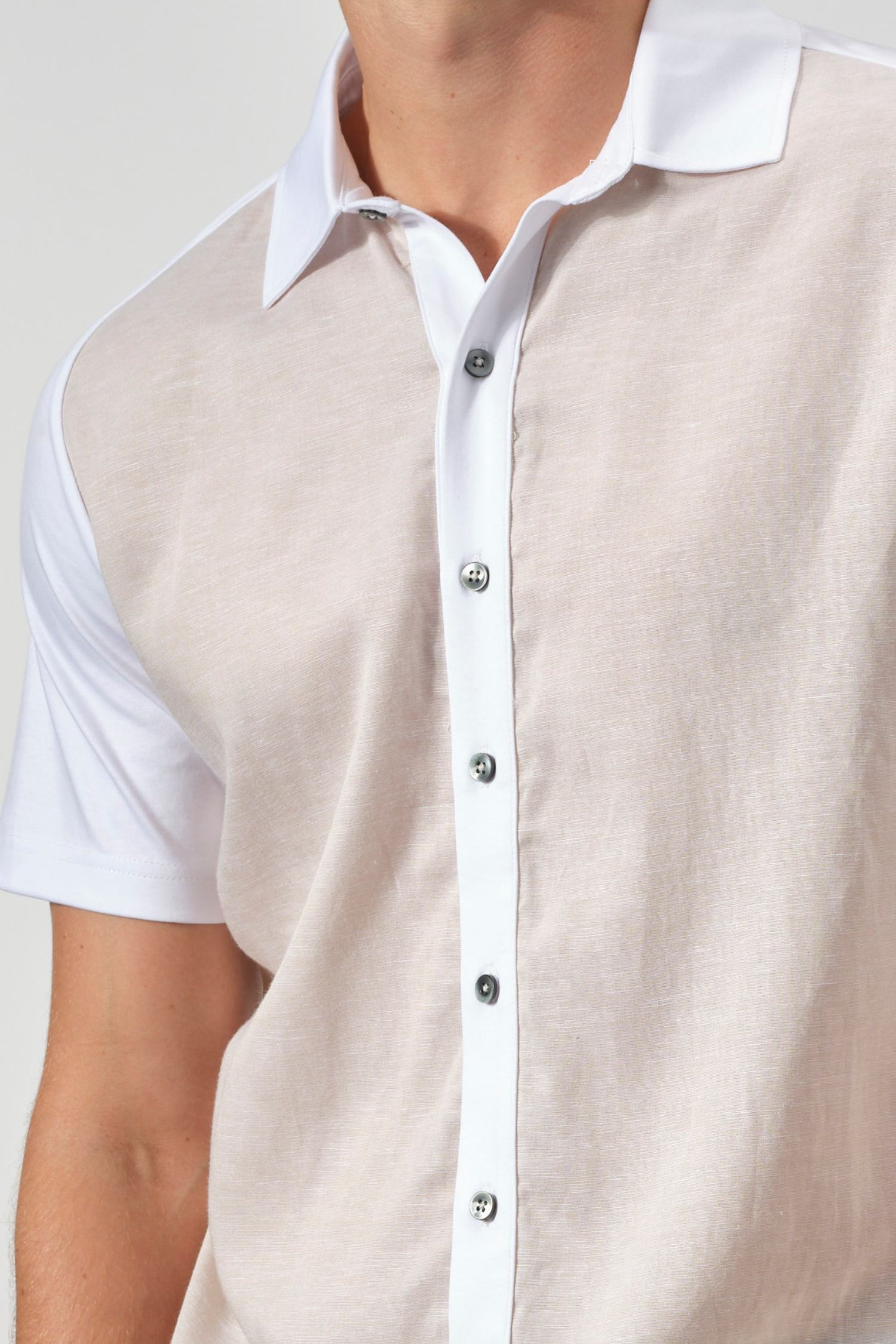 SetaTouch Linen-Tencel Colorblock Polo Shirt - Image 2